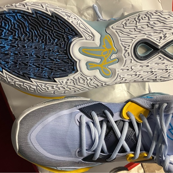 Nike Kyrie Infinity Men Shoe - Picture 6 of 7